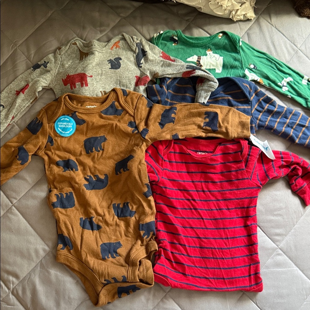 5 NWT and NWOT long sleeve onsies , perfect for fall